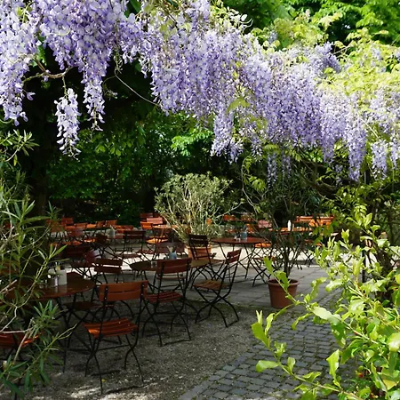 Szálloda Weissenfelder & Restaurant Vaterstetten